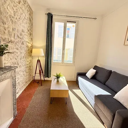 Old 1 Bedroom 2 Persons * Antibes