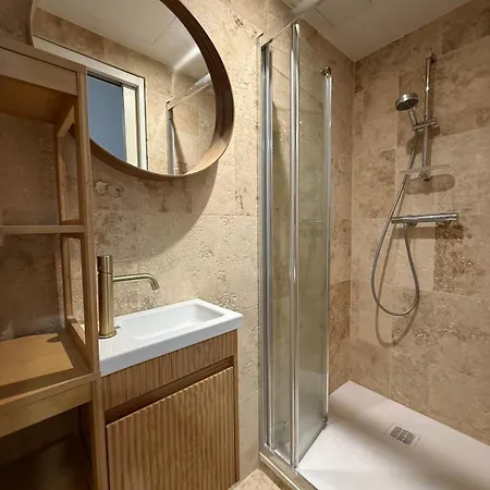 Old 1 Bedroom 2 Persons * Antibes