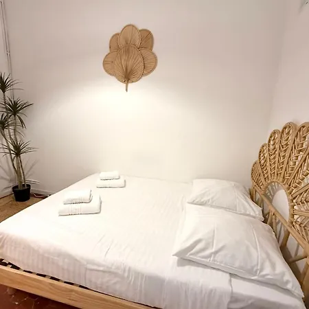 Old 1 Bedroom 2 Persons Antibes