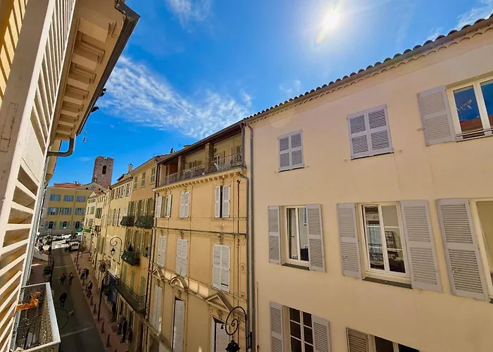 Old 1 Bedroom 2 Persons Appartamento Antibes
