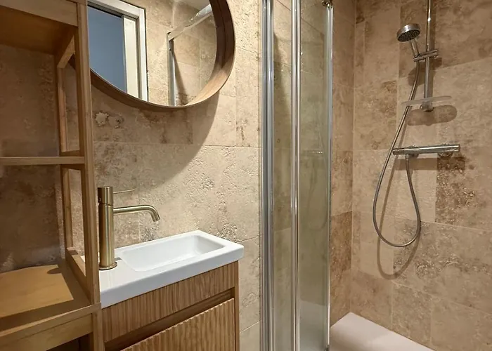 Old 1 Bedroom 2 Persons * Antibes